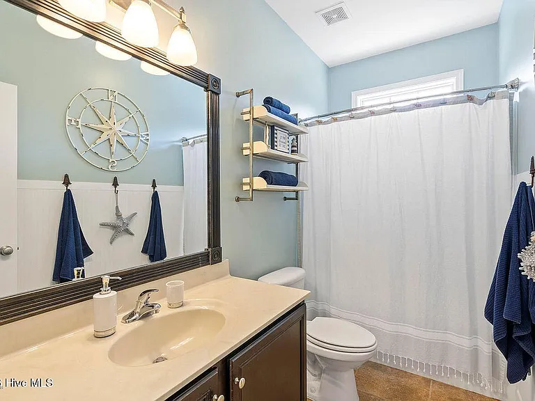 213 Willas Ct — Photo 39