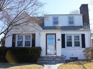 16 S Goodwin Ave, Elmsford, NY 10523