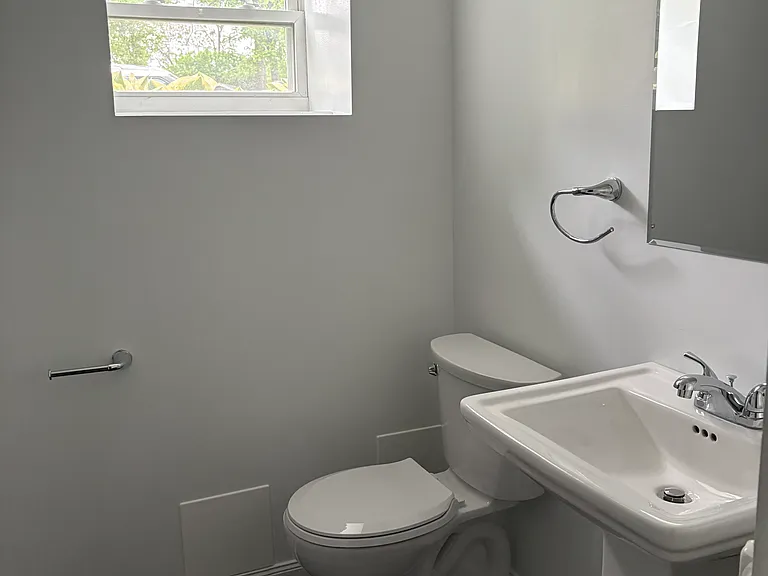 Lower level full bathroom