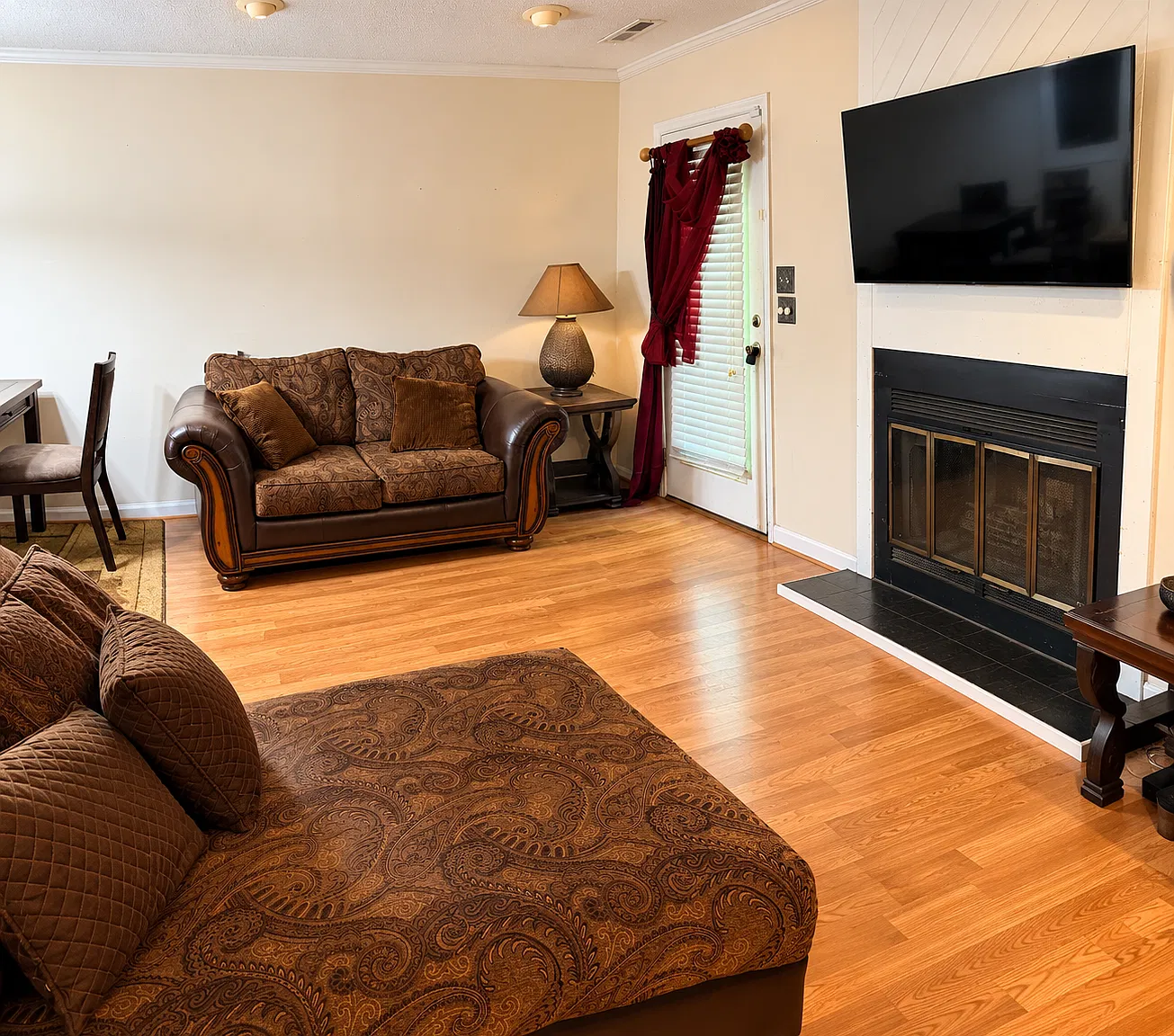 2 bed, 1184 sqft, $1,100 — Photo 3