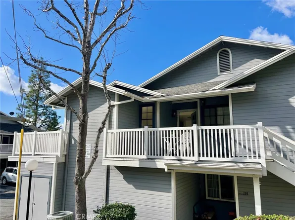 209 Evergreen Ct #69, Azusa, CA 91702