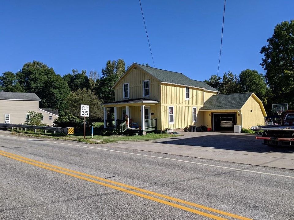1st image of 52 Waterford St