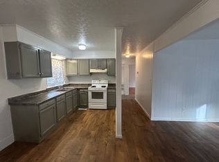 218 Morning Dr #C2, Harriman, TN 37748