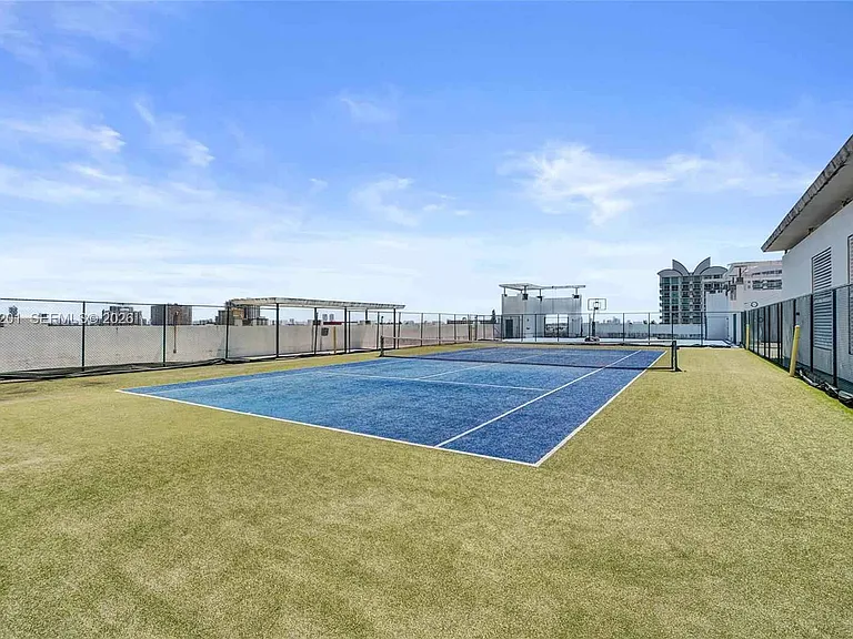 7928 East Dr #101 — Photo 37