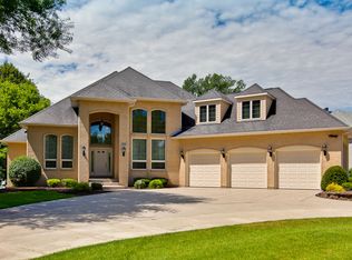 986 E Shore Dr, Fox Lake, IL 60020