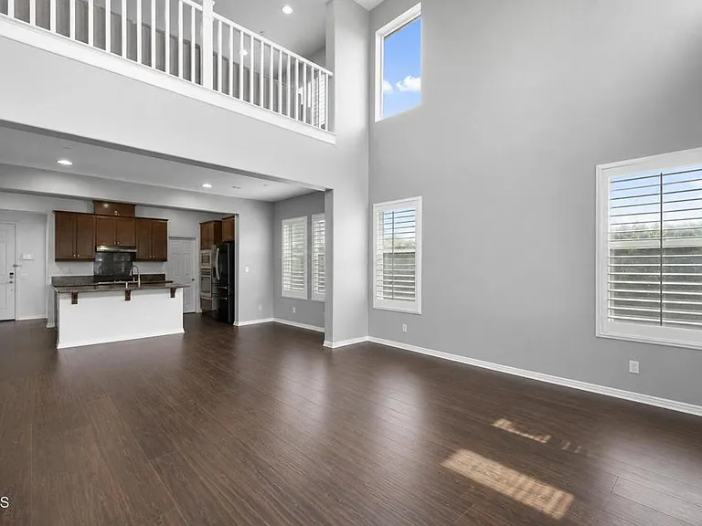 197 Pelican Pointe Ct — Photo 7