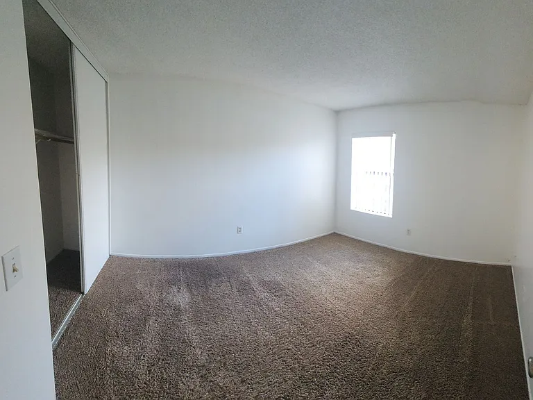 323 Blackfoot Ln — Photo 16
