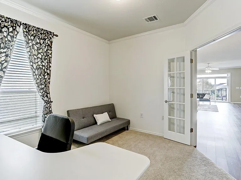 204 Monument Hill Trl — Photo 13