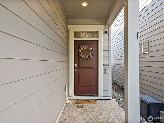 2nd image of 18418 107th Avenue E