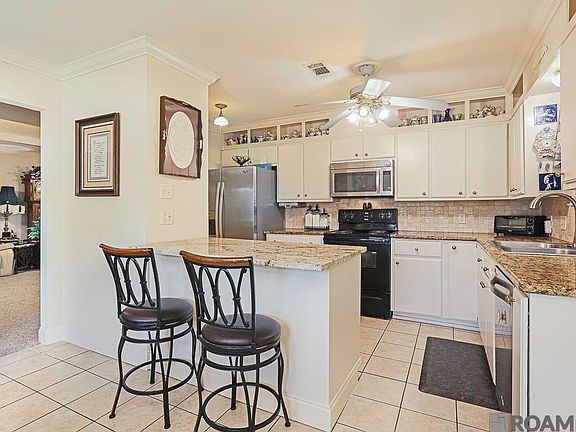 3rd image of 1925 W Marsden Pl