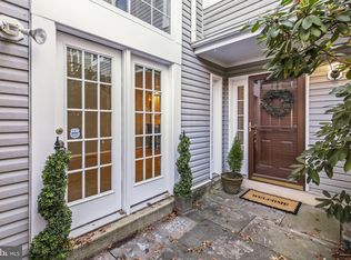 42 Tindal Springs Ct, Montgomery Village, MD 20886