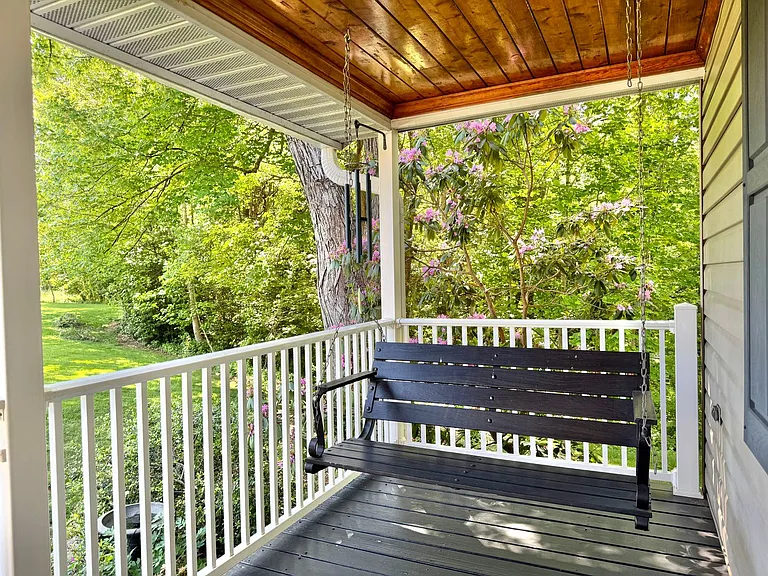 454 Widewater Rd — Photo 3