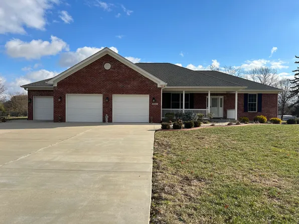 6490 Woods Edge Dr, Spiceland, IN 47385