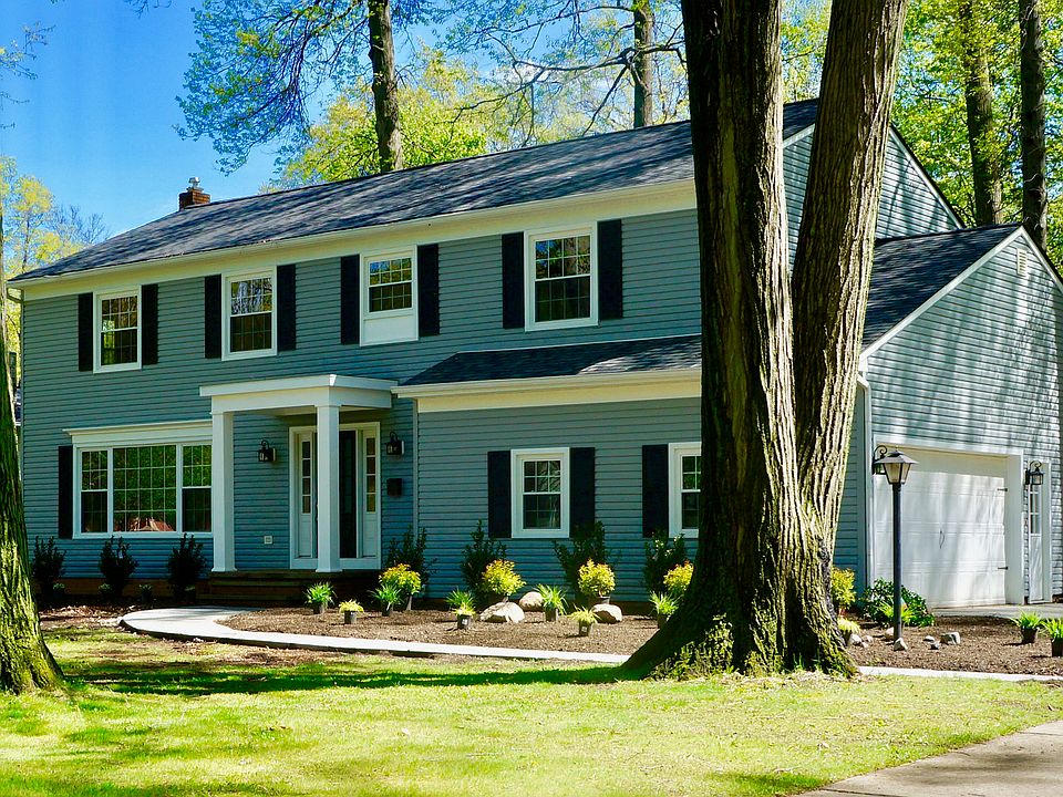 1st image of 32571 Carriage Ln