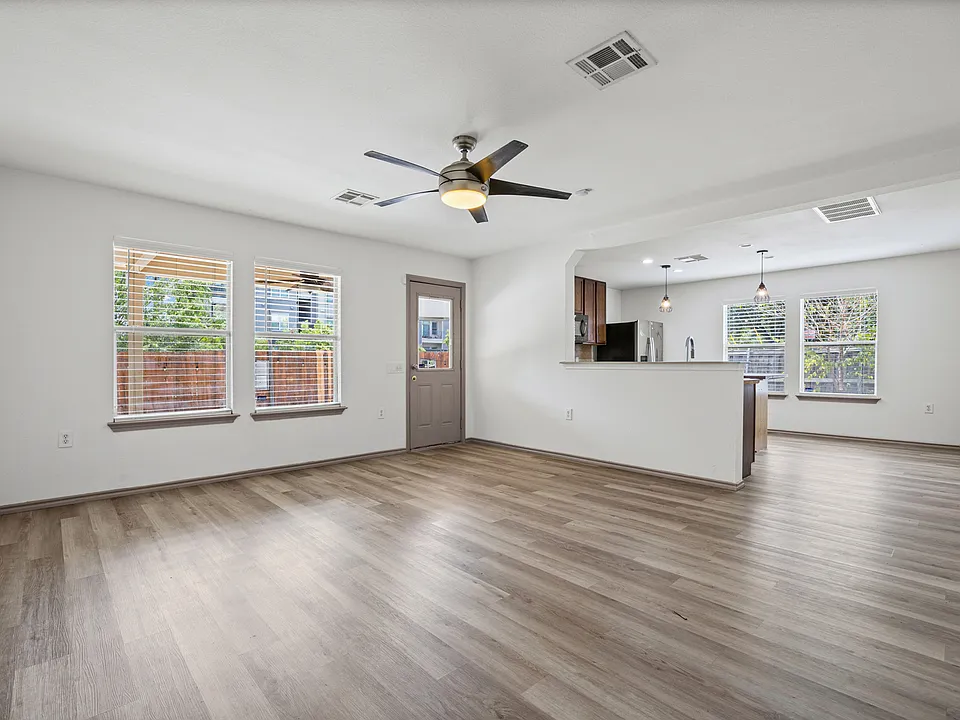 1701 Coriander Dr