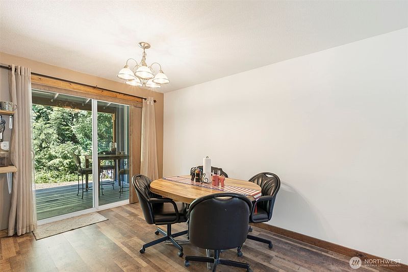 5th image of 112 Jordan Way