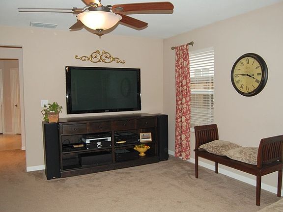 Living Room with Ceiling Fan