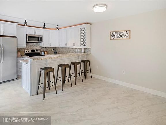 4th image of 720 Buttonwood Ln #720