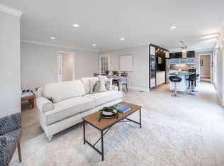 11 Fenton Dr, Short Hills, NJ 07078
