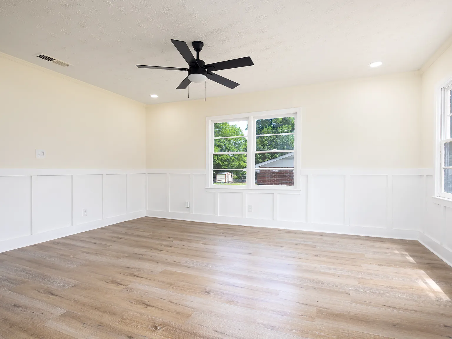 2917 Doyle Ave — Photo 4