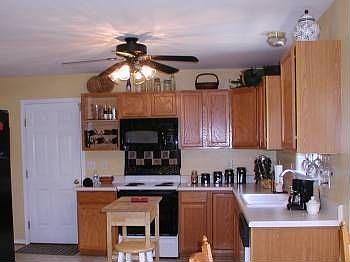 4th image of 7846 Silktree Pl