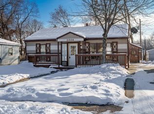 2004 Sauber Ave, Rockford, IL 61103