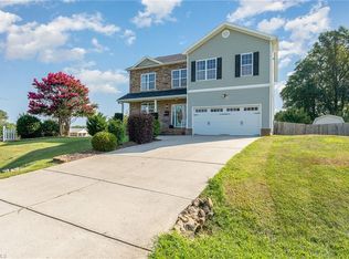 5195 Sheffield Place Dr, Kernersville, NC 27284