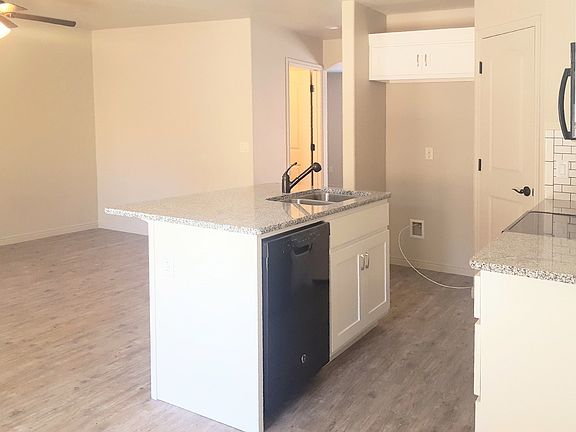 3rd image of 3419 S River Rd Unit 102