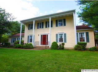 8 Fowler Ct, Red Bank, NJ 07701