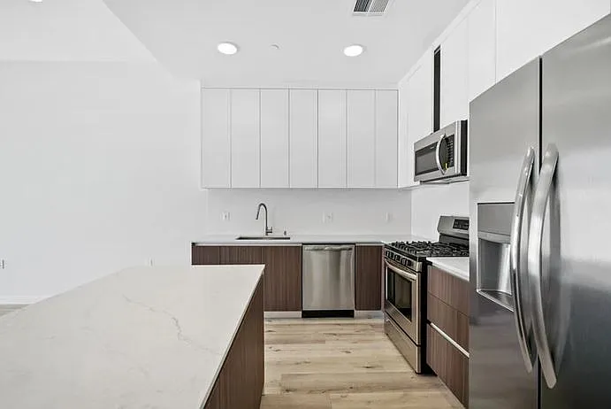4707 Fulton Ave #401 — Photo 13