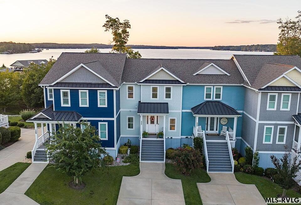 1st image of 111 Coveside Ln