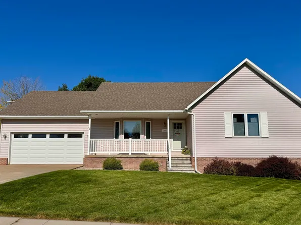 1601 Charolais Dr, Norfolk, NE 68701