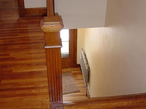 3rd image of 19 Wallace Ave APT 3