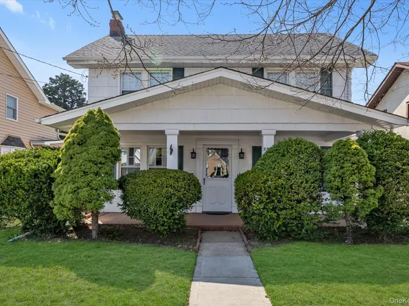 2530 Parkview Place, Baldwin, NY 11510