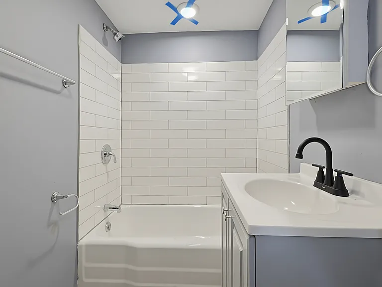 12-12R Granite St #2 — Photo 1
