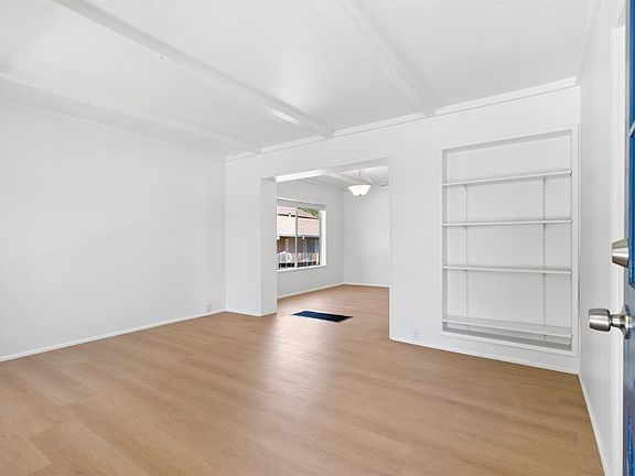 3rd image of 619 Spencer Avenue