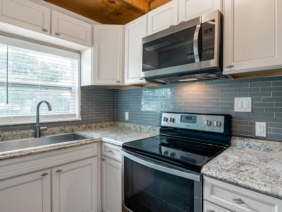 Full-sized range and large sink.