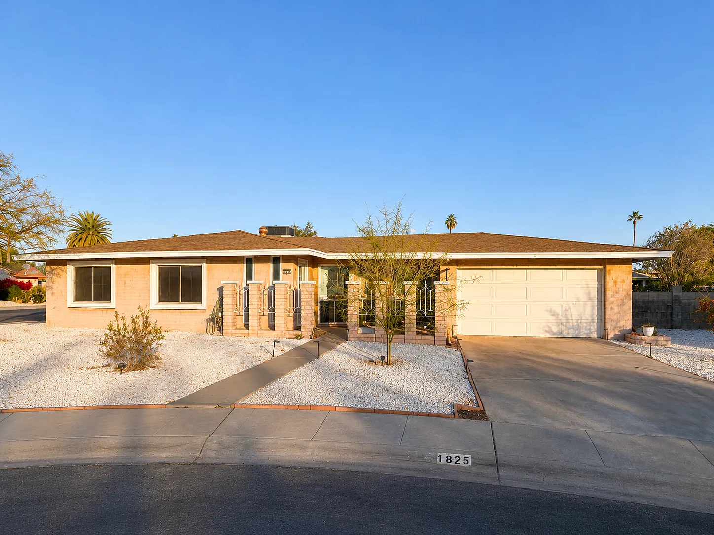 4 bed, 2871 sqft, $3,000 — Photo 1