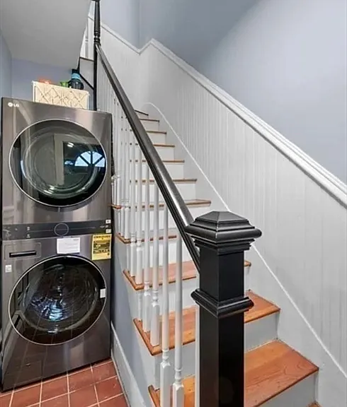 80 Park St #A — Photo 10