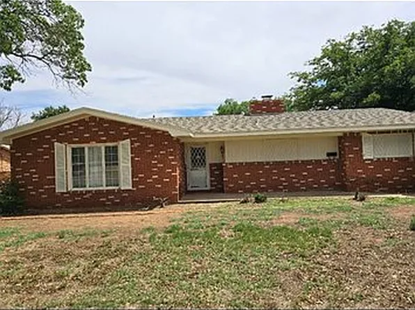 1306 E Cardwell St, Brownfield, TX 79316