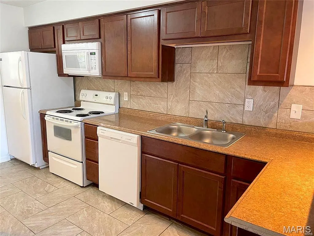 2 bed, 1.0 bath, 1080 sqft, $1,150 — Photo 4