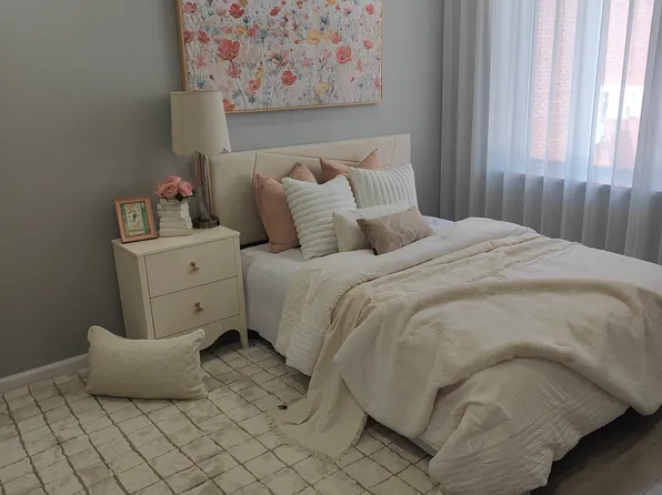 1725 68th Street image 5 of 10