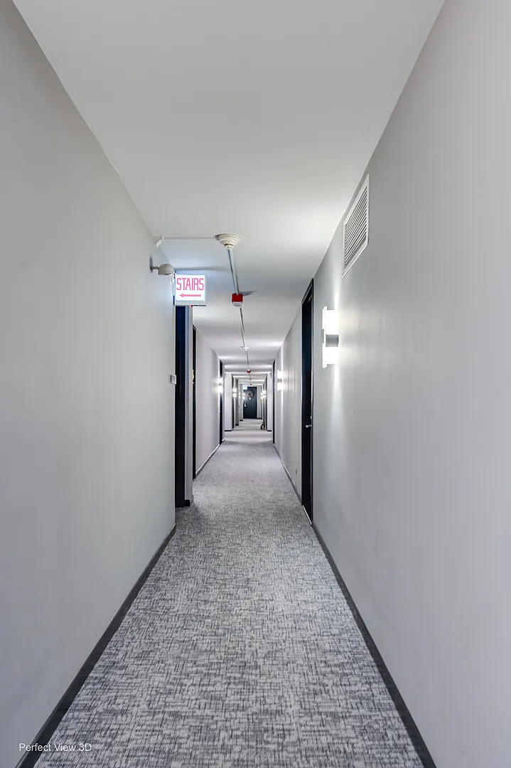 2020 N Lincoln Ave — Photo 4