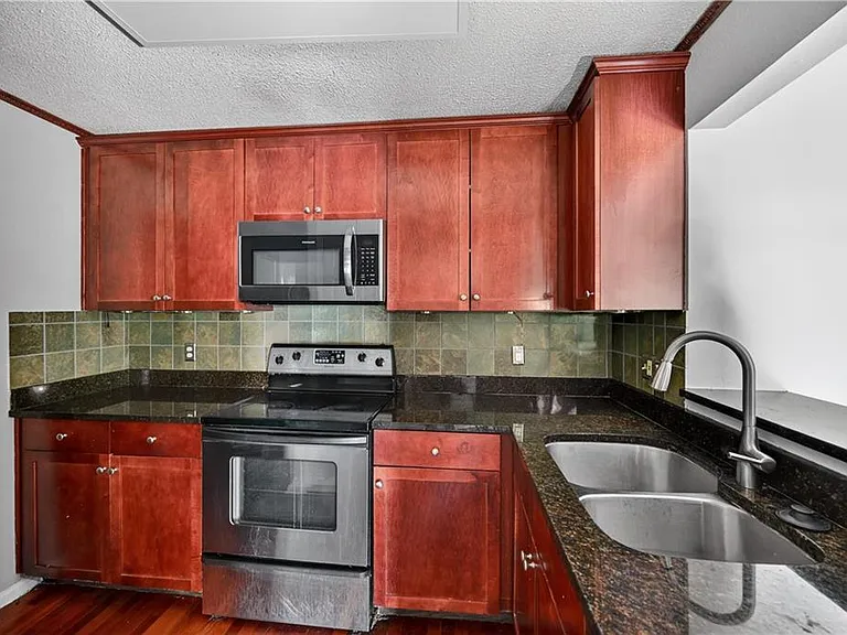 2657 Lenox Rd #H110 — Photo 6