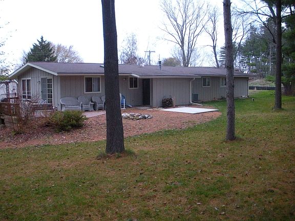 Back of House from Right side of Yard