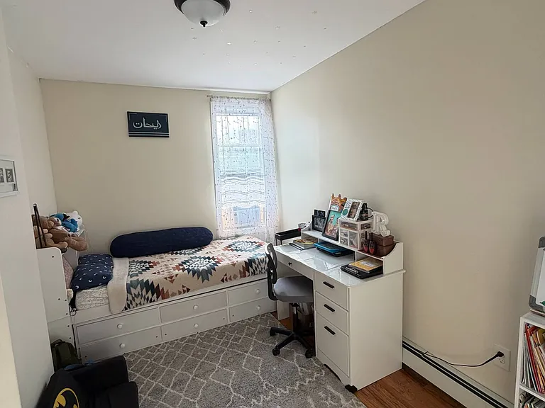 1141 Beach Ave #2 — Photo 4
