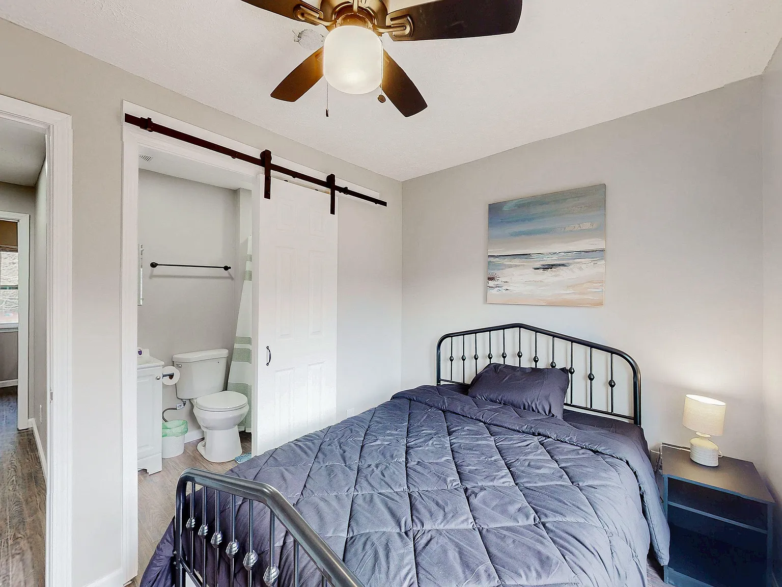 4 bed, 7.0 bath, 2047 sqft, $983 — Photo 1