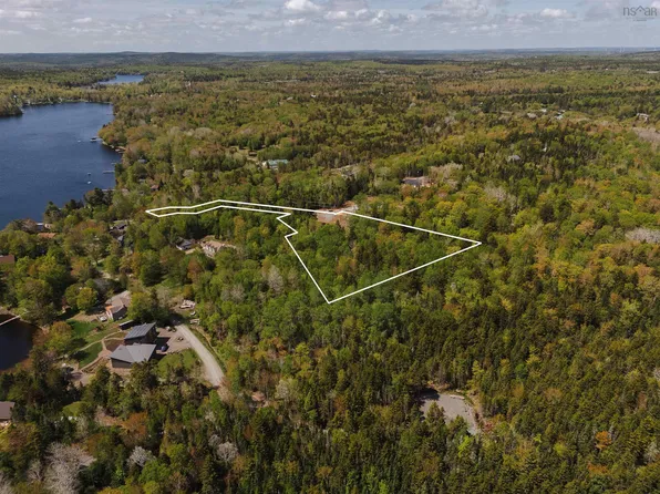 14 Douglaswood Dr, West Hants, NS B0N 1Z0