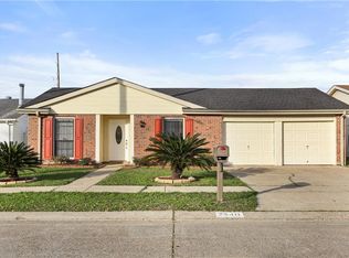 2540 Eastview Dr, Harvey, LA 70058