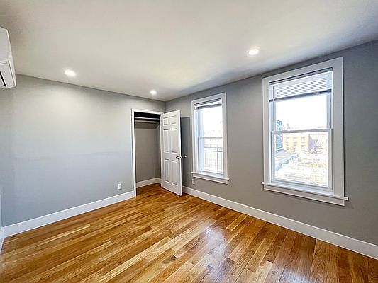 1st image of 197 Johnson Ave #4D